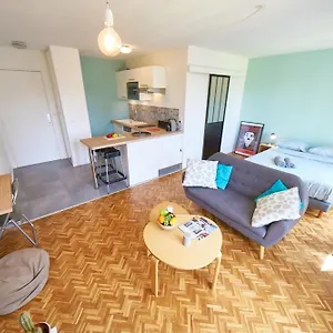 https://nice-renovated-and-modern-studio-ideally-located.hotels-rhonealpes.com